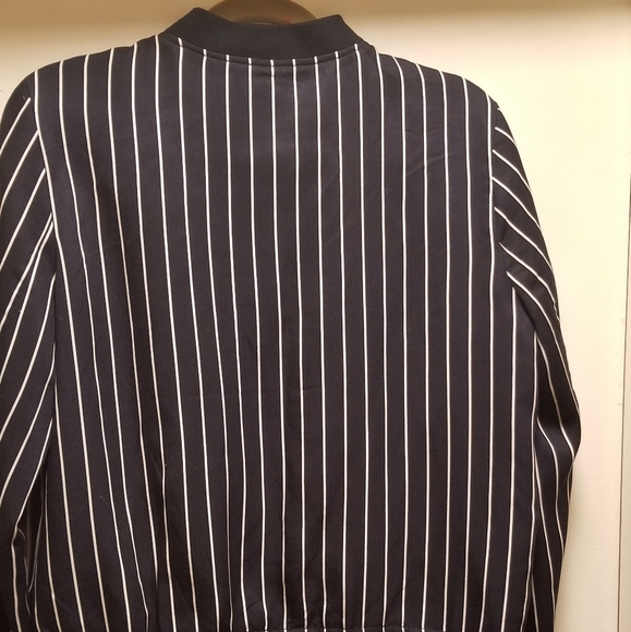 Banana Republic Jacket. - Picture 3 of 4